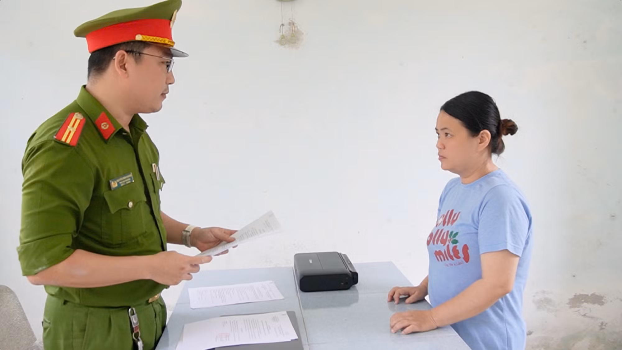 Nữ giám đốc công ty du lịch lừa tiền tỷ sa lưới sau gần 8 năm lẩn trốn -0