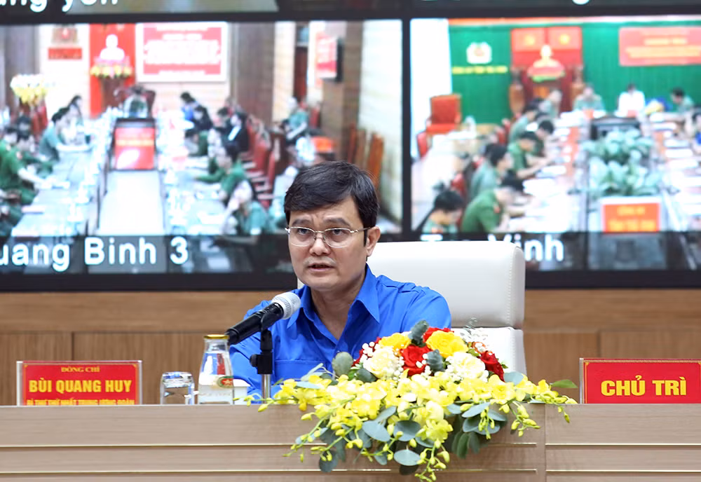 Bộ trưởng Lương Tam Quang gặp mặt, đối thoại với đoàn viên thanh niên CAND -0