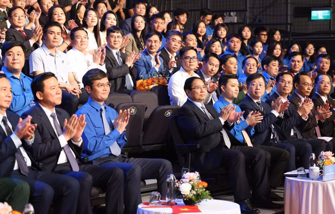 Tuyên dương 10 Gương mặt trẻ Việt Nam tiêu biểu năm 2024 -0