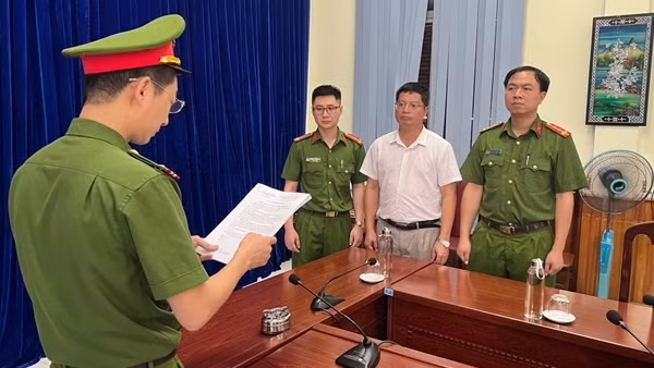 Sơn La đẩy mạnh đấu tranh với tội phạm tham nhũng, tiêu cực