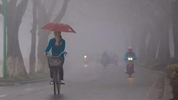 Mưa nhỏ rải rác khắp cả nước, Hà Nội trời âm u