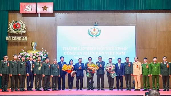 Nâng cao thể chất CBCS, phát triển và bồi dưỡng tài năng thể thao CAND