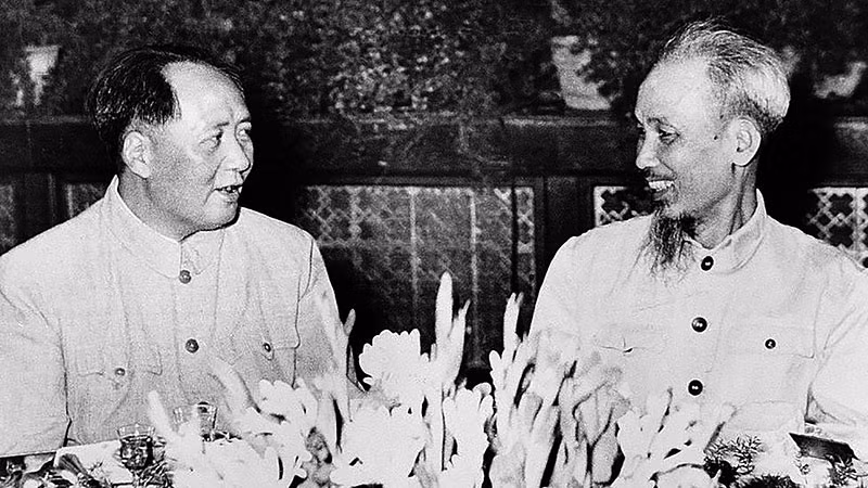 Người phiên dịch tiếng Trung bên Bác Hồ -0
