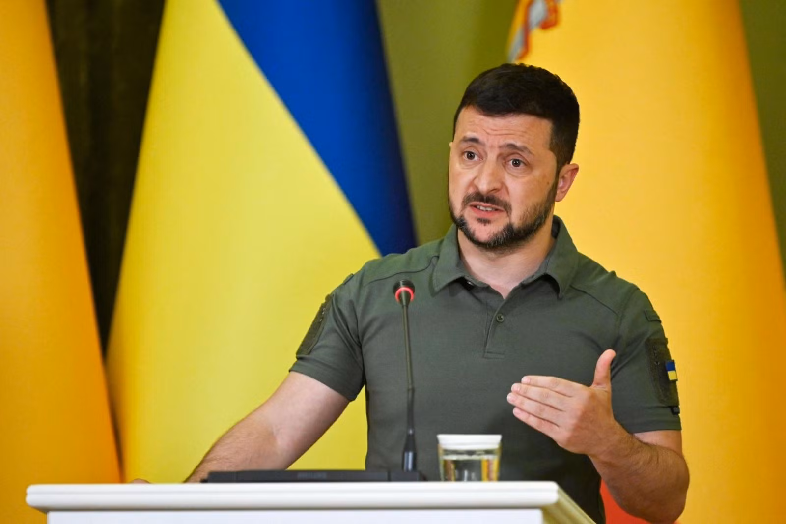 Tổng thống Ukraine khoe nhận viện trợ tỷ USD từ châu Âu -0