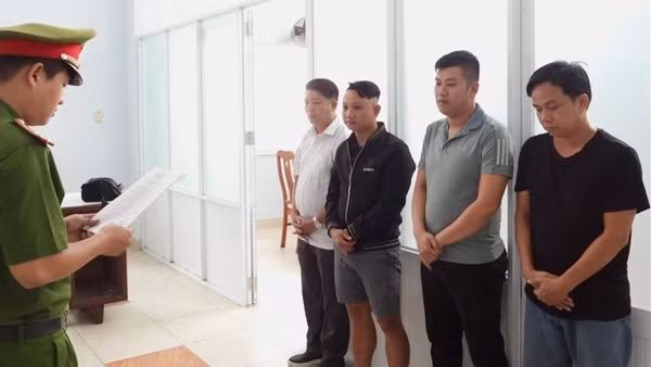 Phá đường dây cá độ bóng đá hơn 50 tỷ đồng