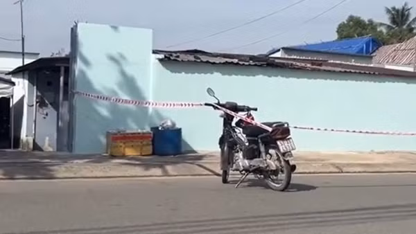 Tạm giữ 2 người liên quan đến cái chết bất thường của chủ phòng trọ ở TP Thủ Đức
