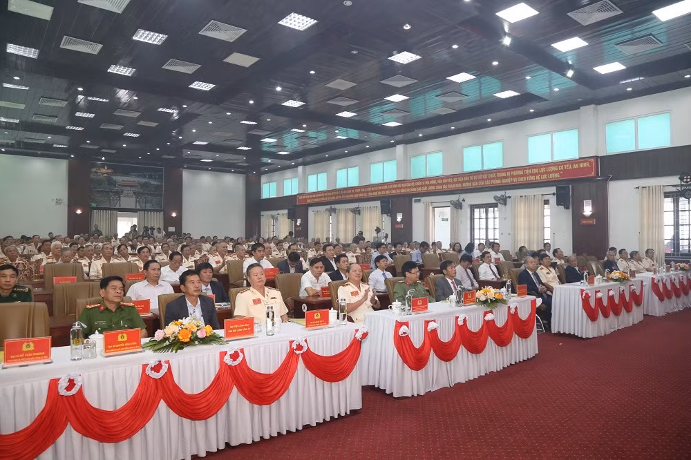 Thành lập Hội cựu CAND tỉnh Thừa Thiên Huế -0