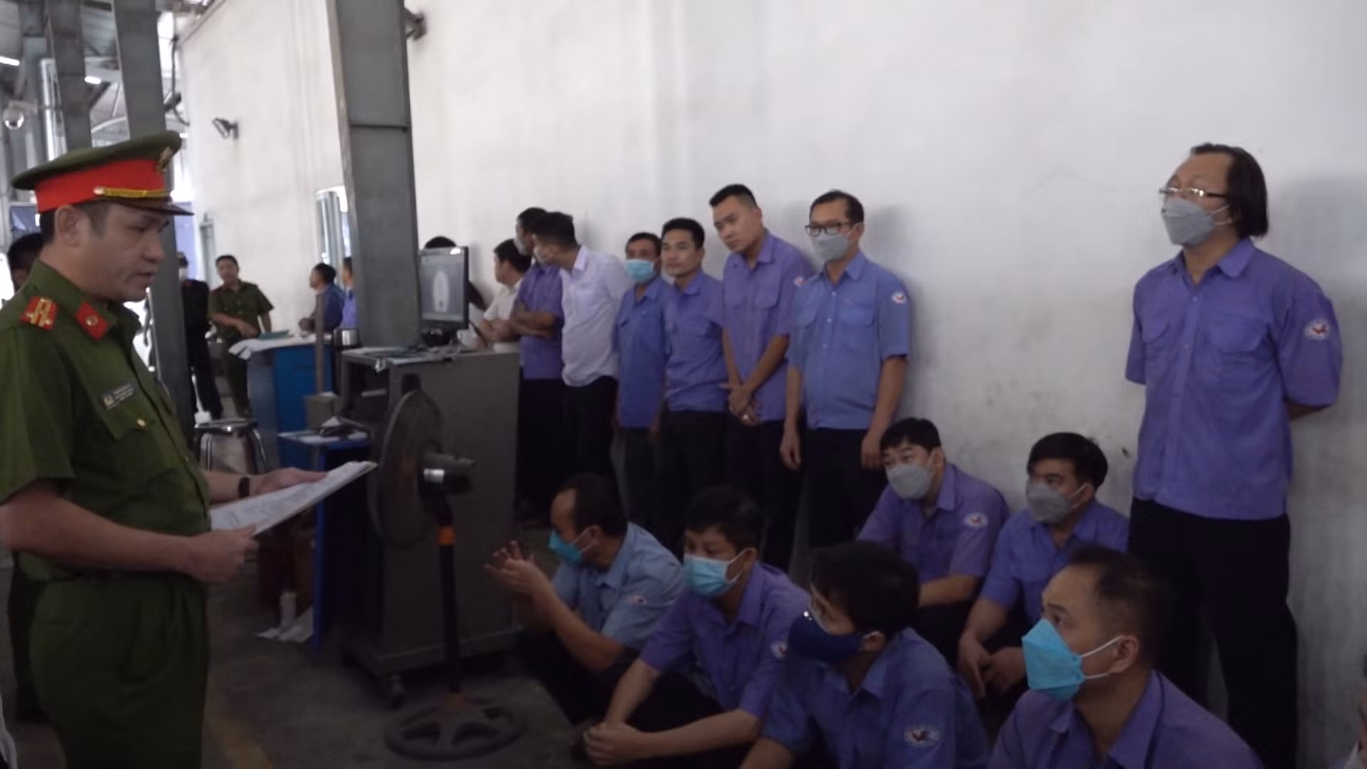 Giám đốc và nhân viên Trung tâm đăng kiểm 60-04D nhận hối lộ 1,8 tỷ đồng -0