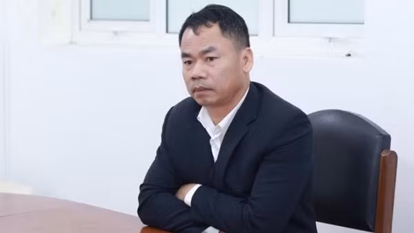 Bắt tạm giam Chủ tịch Liên đoàn Lao động huyện Lạc Sơn, Hoà Bình