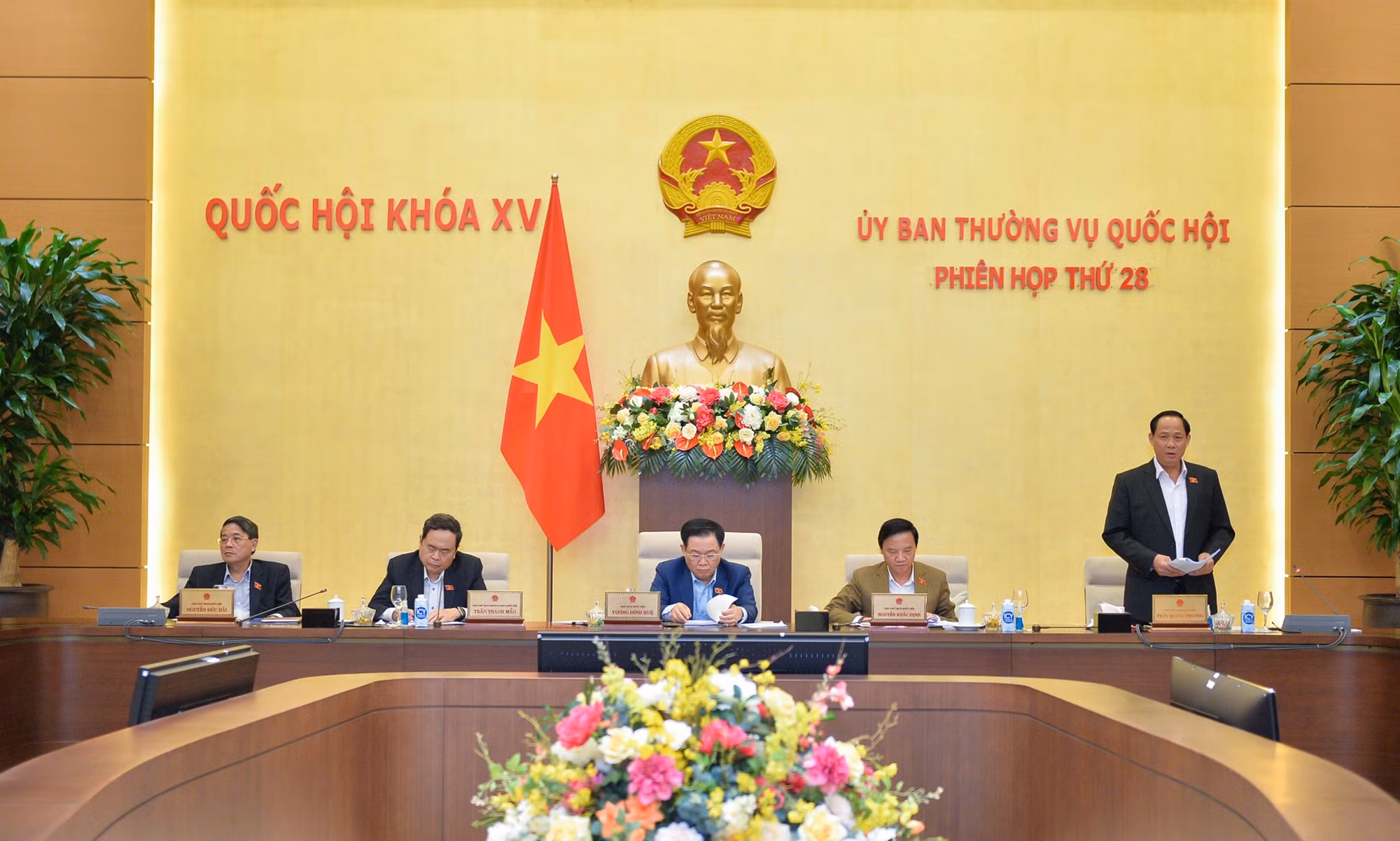 phương điều hành.jpg -0