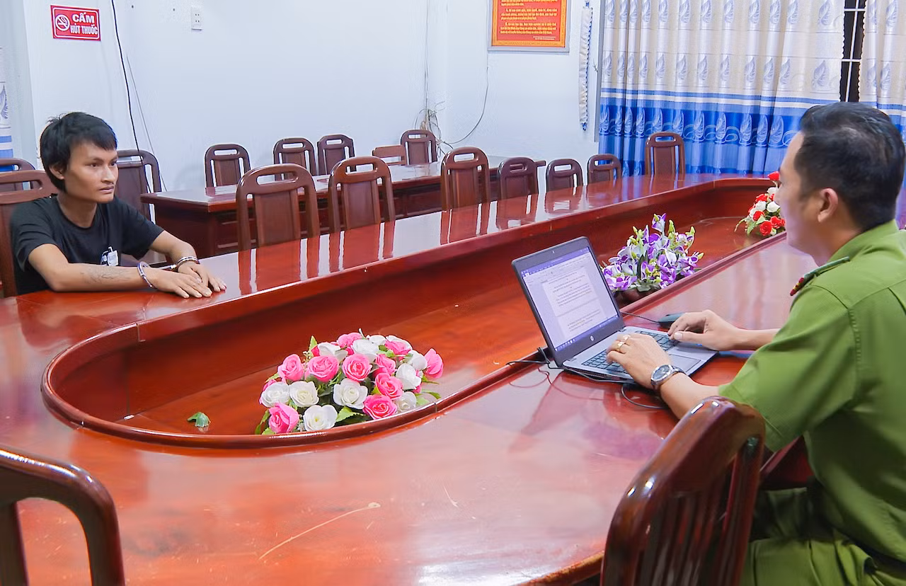 doi tuong kim van khai (1).jpg -0