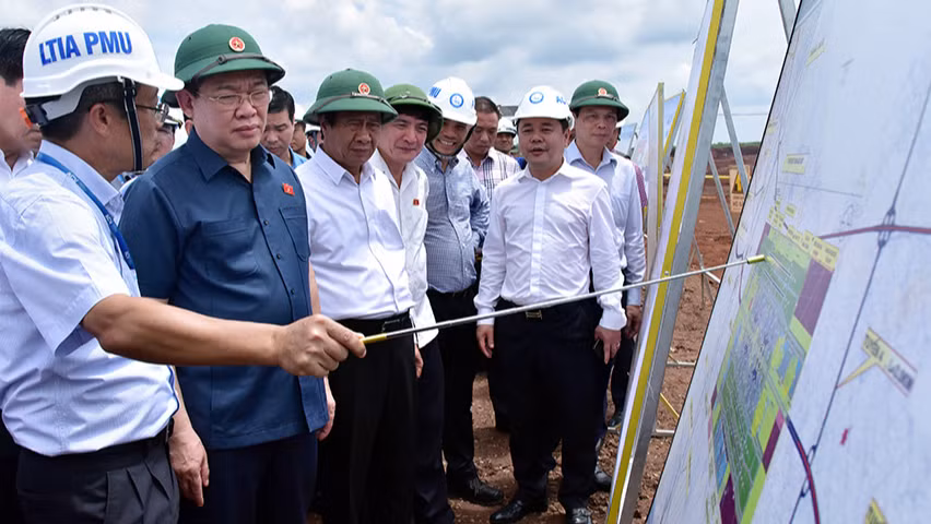 Chủ tịch Quốc hội Vương Đình Huệ kiểm tra tại Dự án Cảng Hàng không quốc tế Long Thành và cao tốc Bến Lức - Long Thành -0