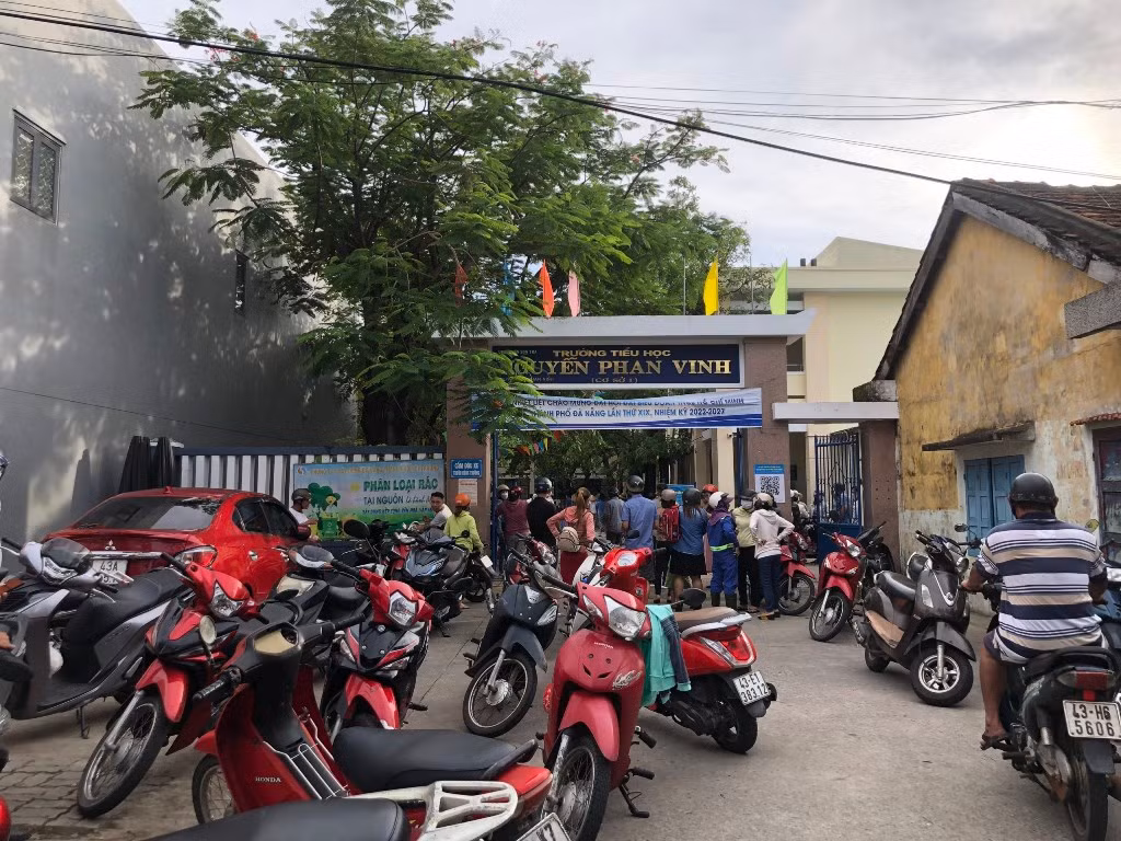 Sở GD&ĐT Đà Nẵng: Đề nghị tạm thời không để giáo viên chủ nhiệm đứng lớp vụ học sinh lớp 1 bị đánh -0