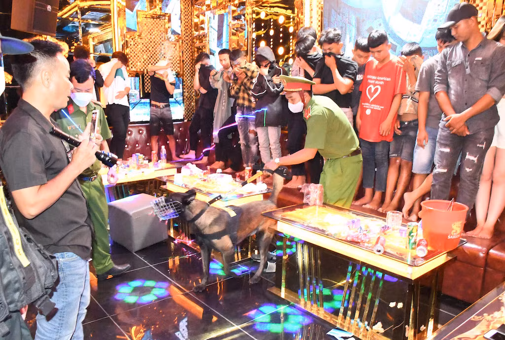 Đấu tranh mạnh với tội phạm ma túy tại các khách sạn, quán bar, karaoke -0