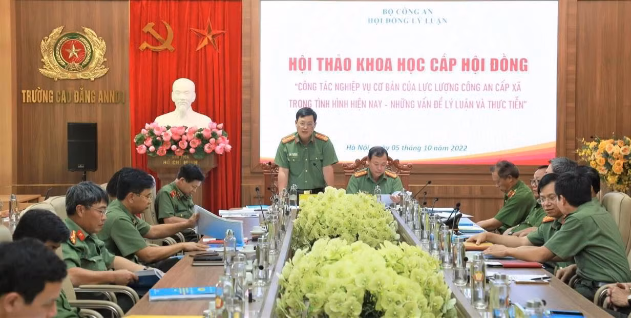 Nâng cao chất lượng công tác nghiệp vụ cơ bản của Công an cấp xã đáp ứng yêu cầu trong tình hình mới -0