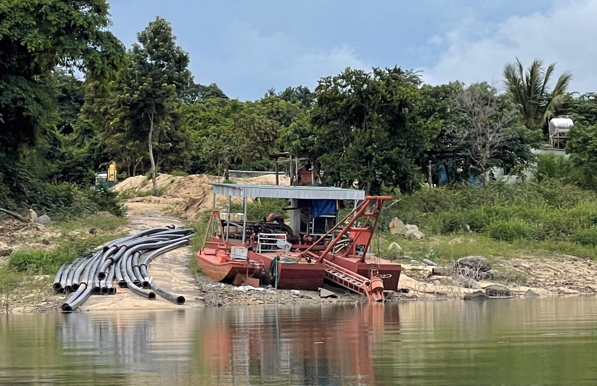 Sẽ kiểm tra toàn diện “núi cát” tập kết trong khu bảo tồn thiên nhiên Ea Sô -0