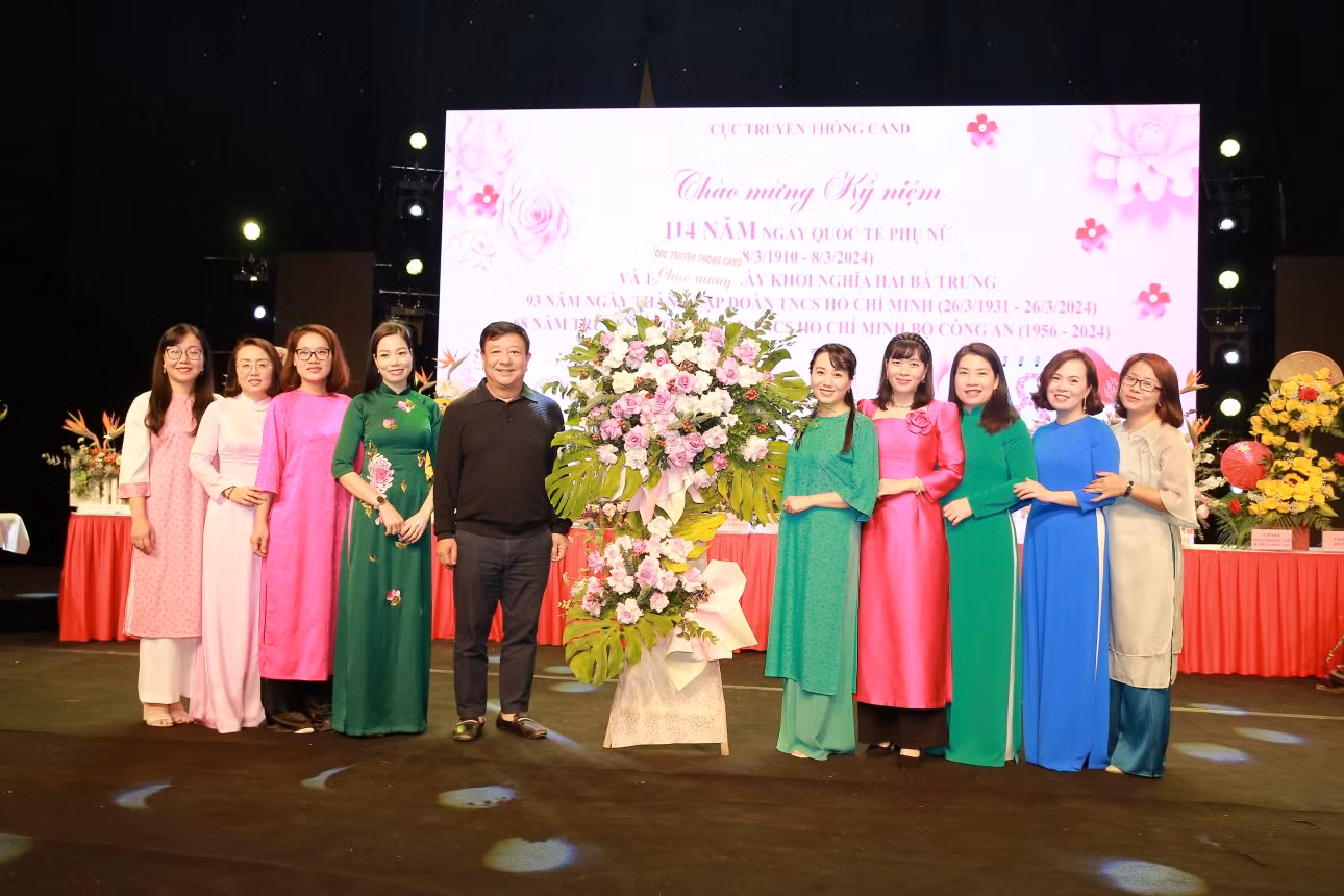 Phụ nữ Cục Truyền thông CAND đóng góp to lớn vào thành tích của ngôi nhà chung -0