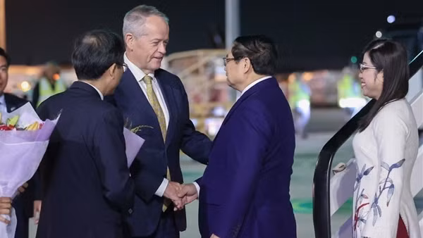 Thủ tướng tới Melbourne, bắt đầu dự Hội nghị Cấp cao ASEAN-Australia