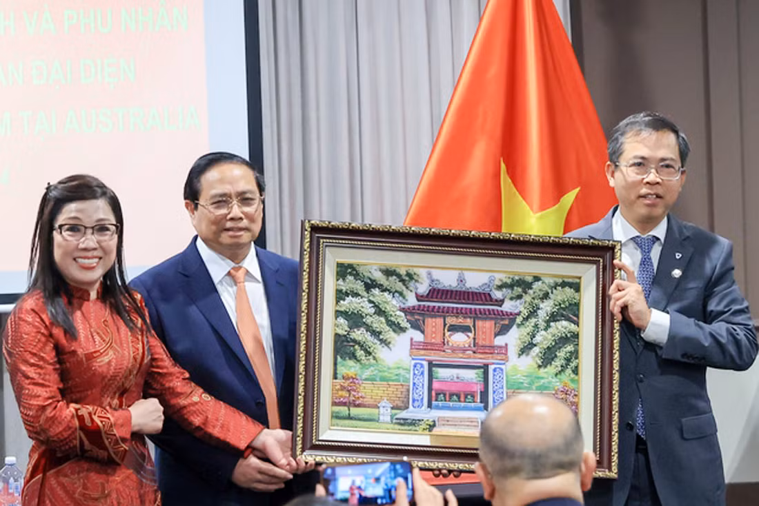 Luôn xứng đáng là người Việt Nam, luôn tự hào là người Việt Nam -2