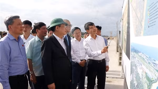 Giữ đà tăng trưởng, tháo gỡ điểm nghẽn để Phú Yên phát triển ổn định
