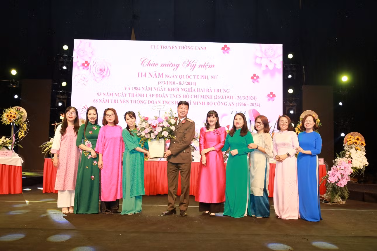 Phụ nữ Cục Truyền thông CAND đóng góp to lớn vào thành tích của ngôi nhà chung -0