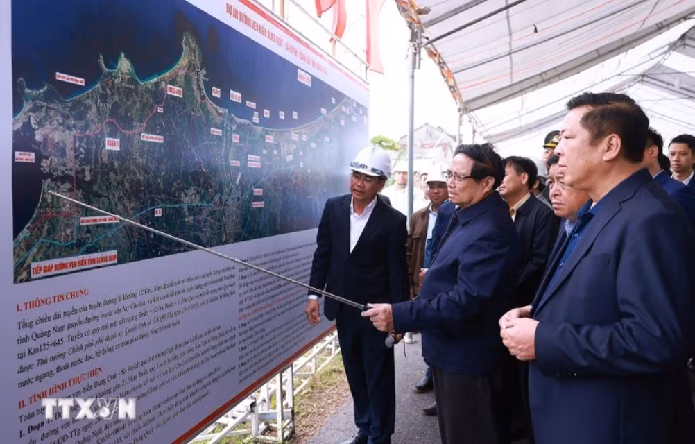 Thủ tướng đôn đốc xóa nhà dột nát và các dự án giao thông tại Quảng Ngãi -0