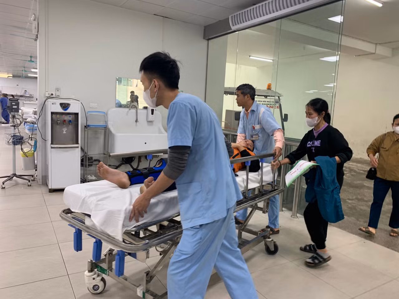 Hơn 700 trường hợp khám, cấp cứu ngộ độc thực phẩm, say bia rượu dịp Tết -0