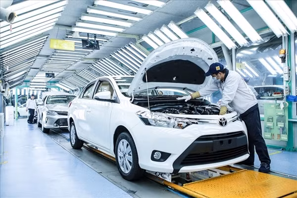 Đề xuất giảm 50% lệ phí trước bạ ôtô sản xuất trong nước -0