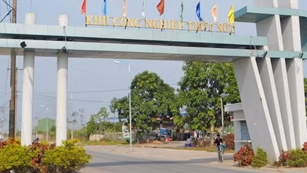 Cần Thơ dịch ở cấp độ 2, cấm phục vụ bia rượu tại chỗ ảnh 2