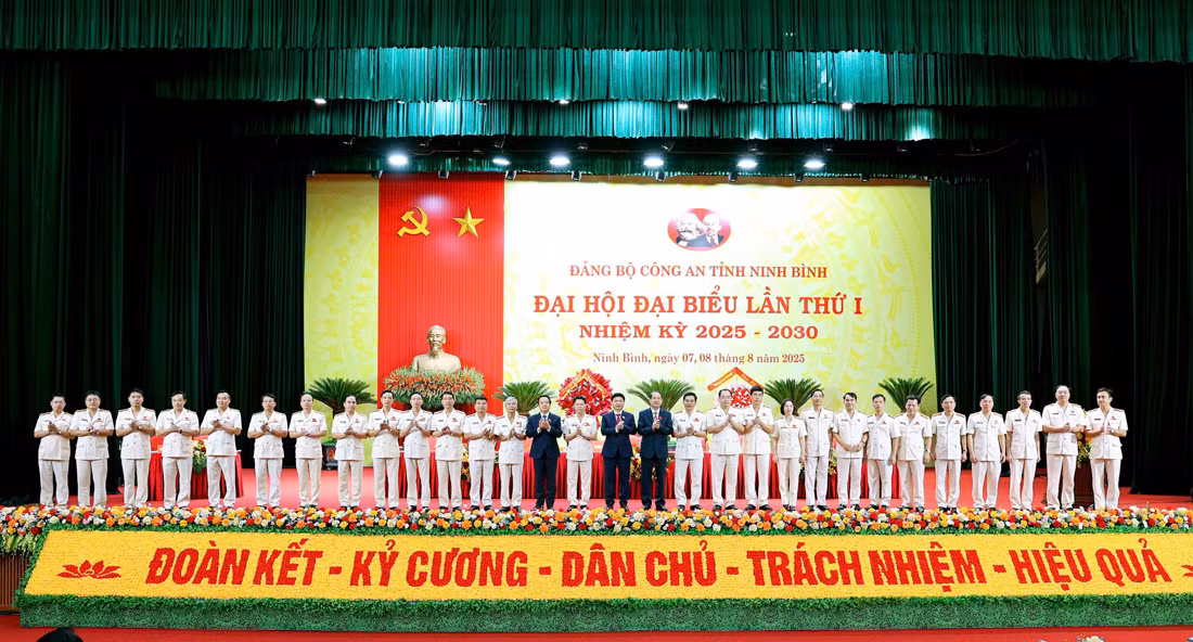 Công an tỉnh Ninh Bình giữ vững vai trò nòng cốt trong đấu tranh phòng, chống tội phạm -0
