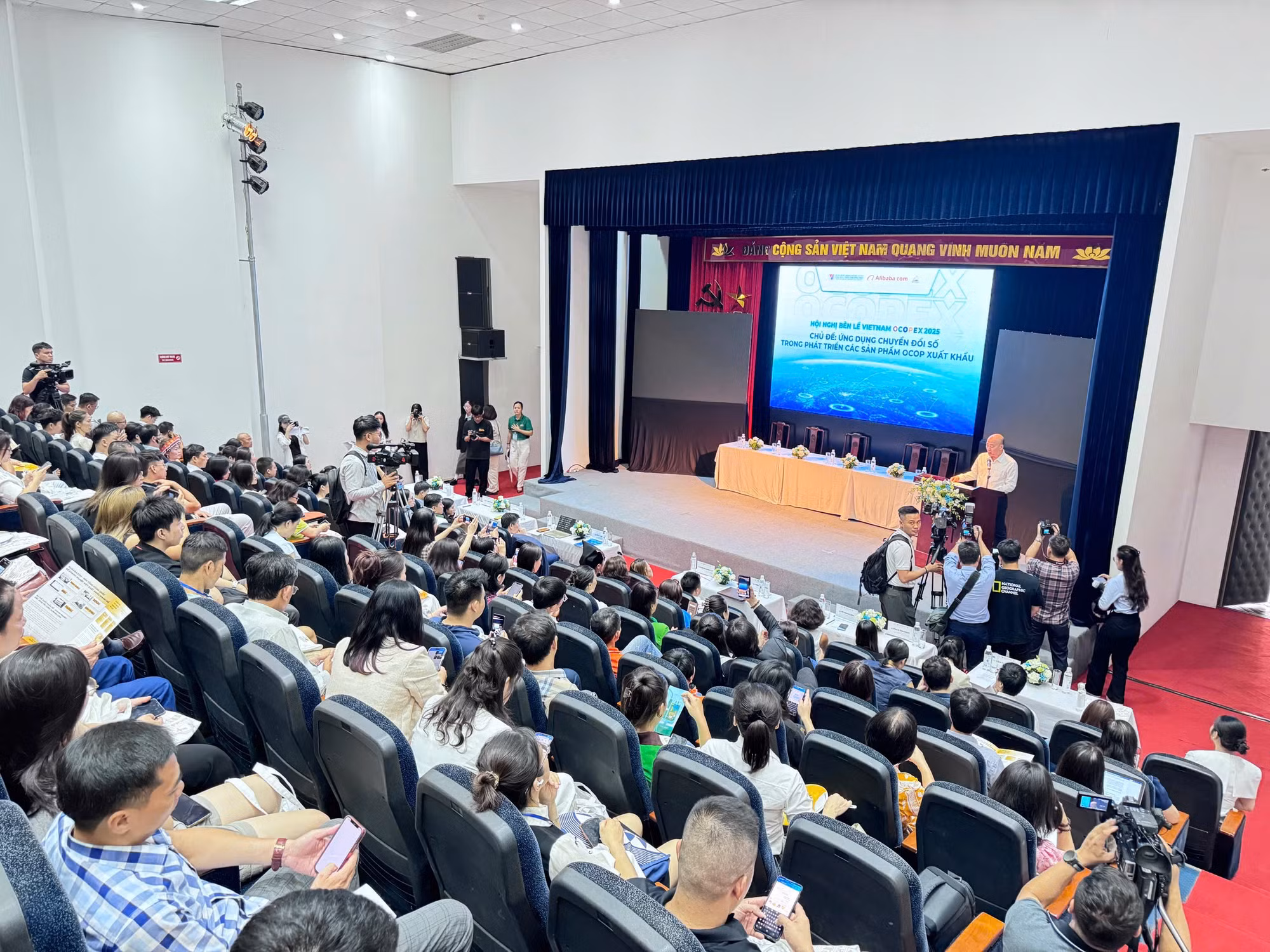 Ứng dụng chuyển đổi số trong phát triển các sản phẩm OCOP xuất khẩu -0