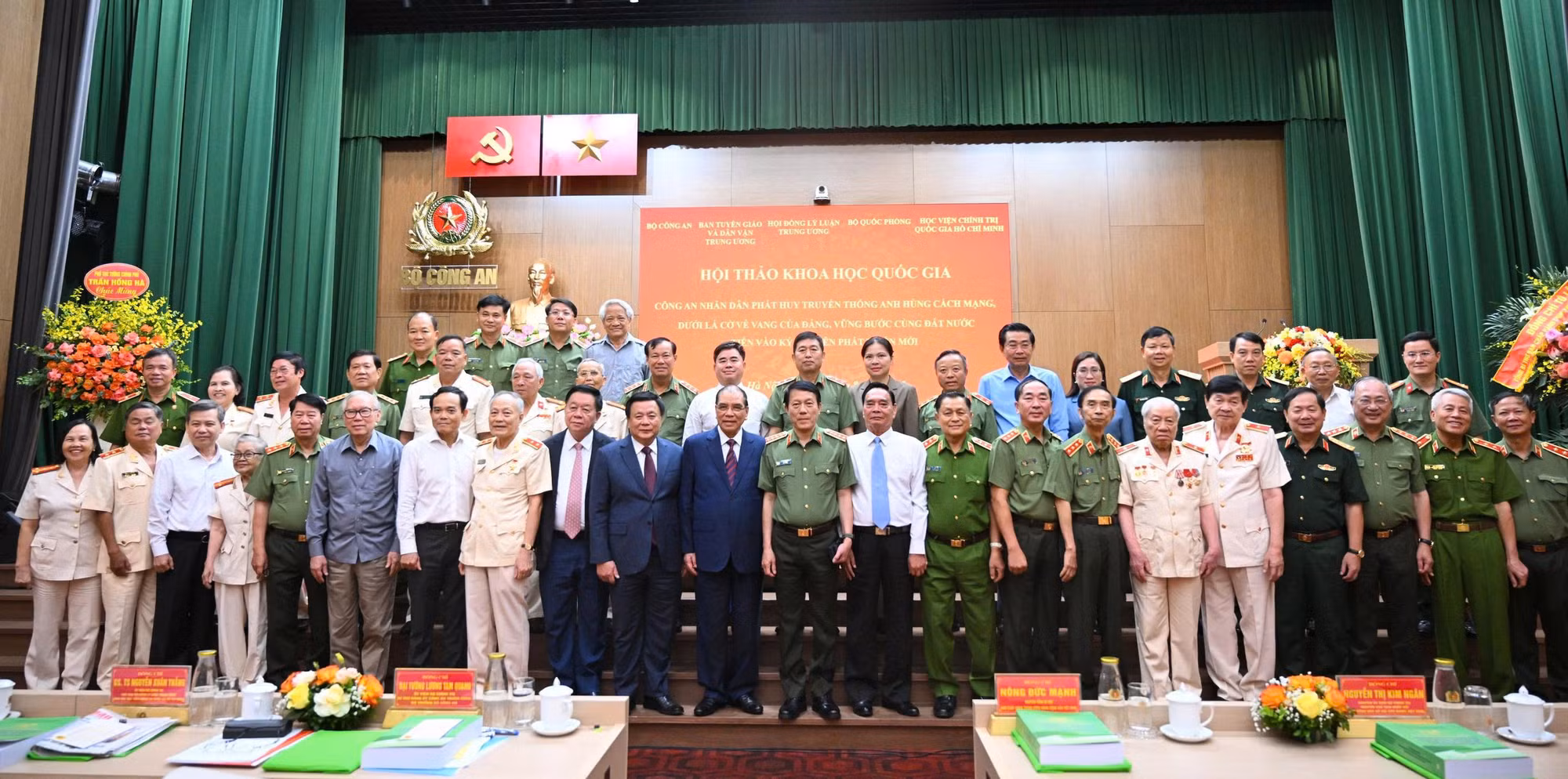Lực lượng CAND vững bước cùng đất nước tiến vào kỷ nguyên phát triển mới -0
