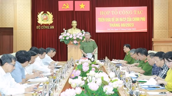 Làm rõ trách nhiệm, gấp rút hoàn thành những nhiệm vụ của Đề án 06 trong năm 2023