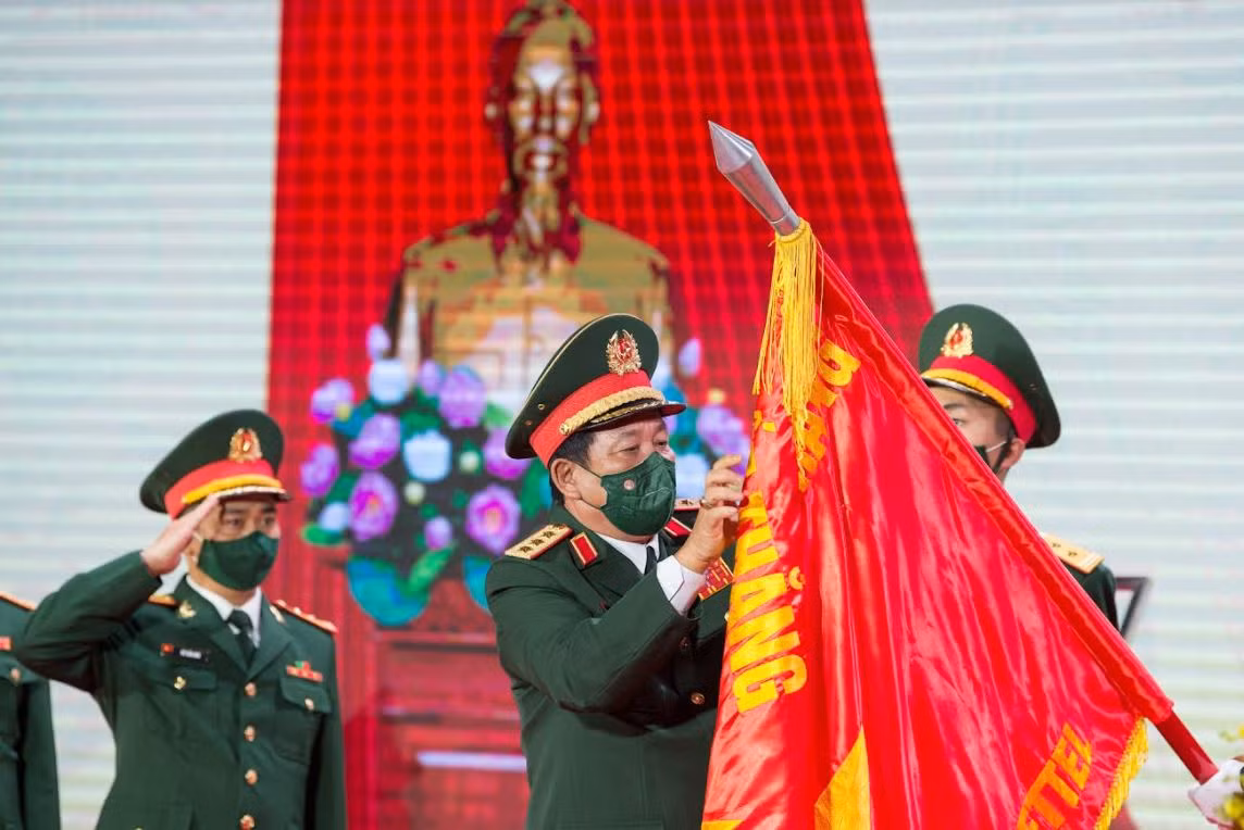 Viện Hàng không Vũ trụ Viettel đón nhận Huân chương Bảo vệ Tổ quốc hạng Nhất -0