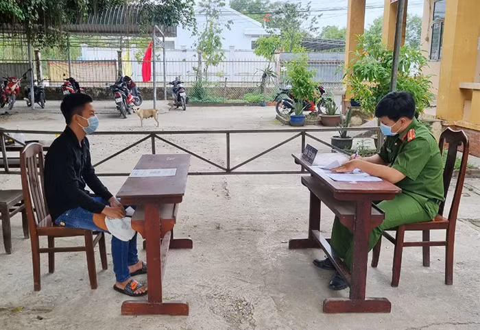 Tết muộn của Công an xã biên giới -0