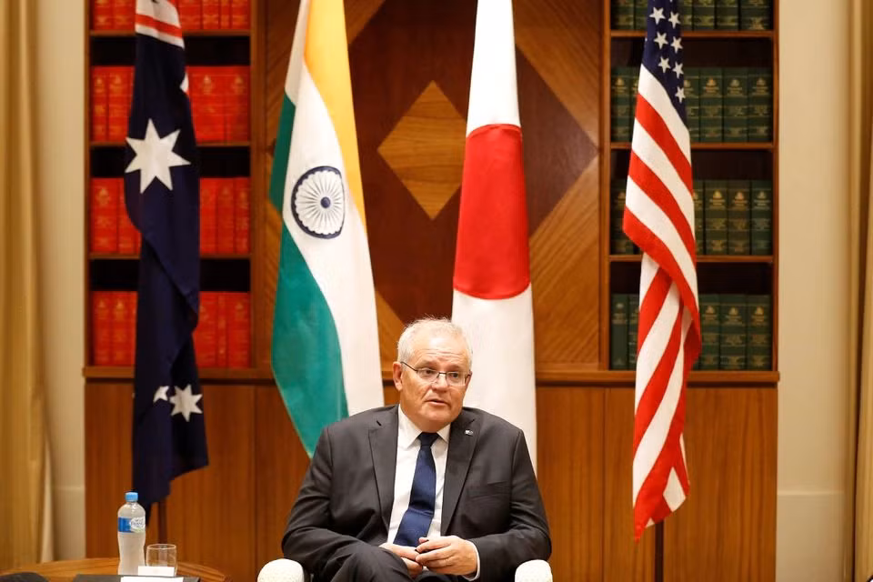Australia cần một lời giải thích từ Trung Quốc sau vụ chiếu tia laser vào máy bay -0