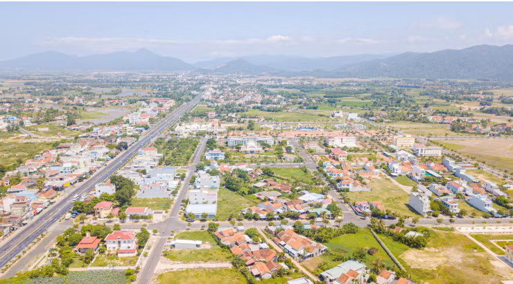 Thanh tra Bộ Tư pháp đề nghị điều tra nghi vấn dàn xếp đấu giá 28 lô đất ở Phú Yên -0