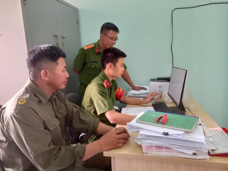Công an xã được cấp giấy chứng nhận đủ điều kiện về an ninh, trật tự -0