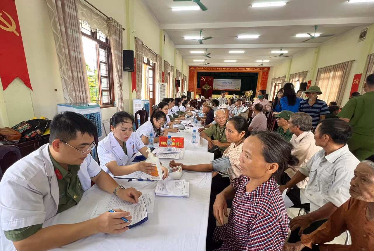 Bệnh viện Y học cổ truyền Bộ Công a với nhiều hoạt động ý nghĩa trong Tháng 7 tri ân -0