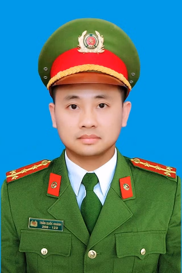 Đại uý Trần Quốc Khánh lọt top 10 gương mặt trẻ Việt Nam tiêu biểu năm 2025 -0