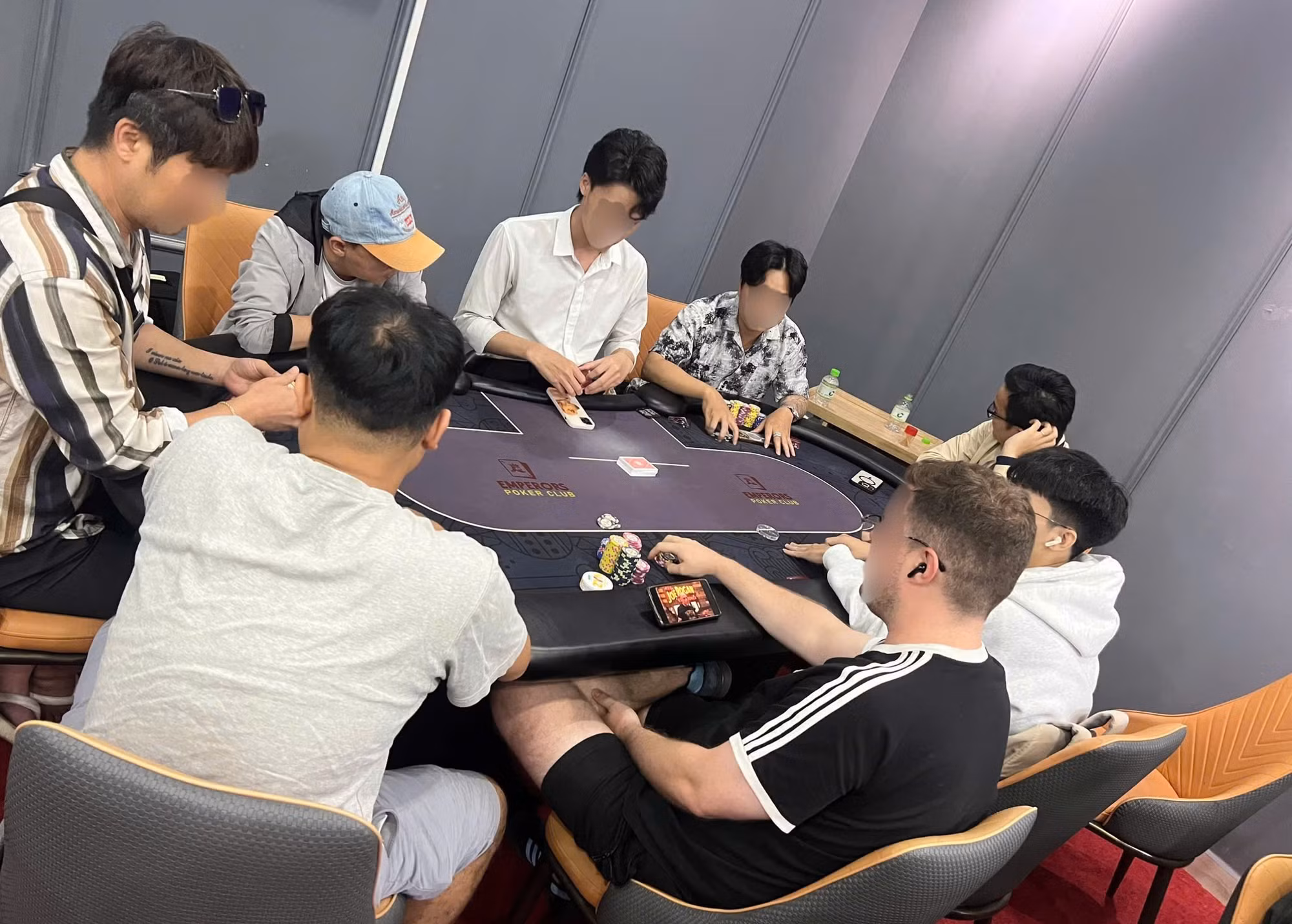 Bị bắt vì tổ chức đánh bạc dưới hình thức 