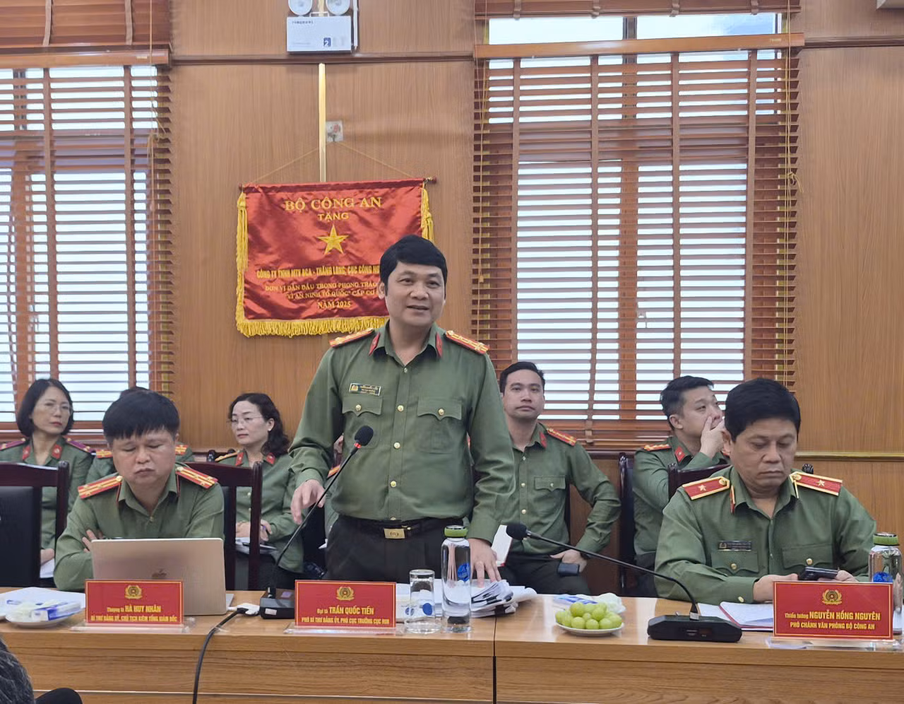 Bàn giải pháp phát triển doanh nghệp an ninh -0