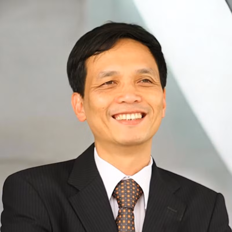 Khi lịch sử trở thành câu hỏi của hiện tại -1