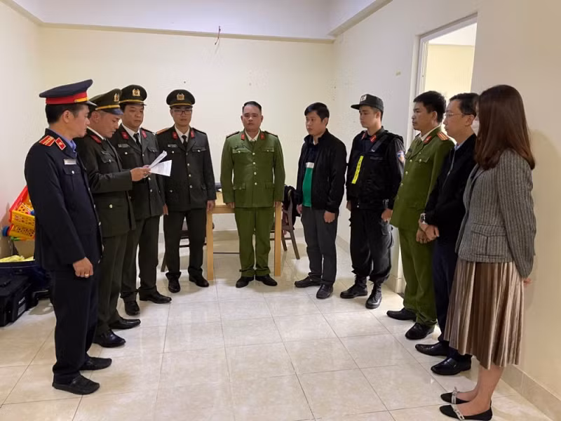 Gây thiệt hại cho Nhà nước hơn 5,5 tỷ đồng khi tận thu rừng cháy, 5 bị cáo lĩnh án -0