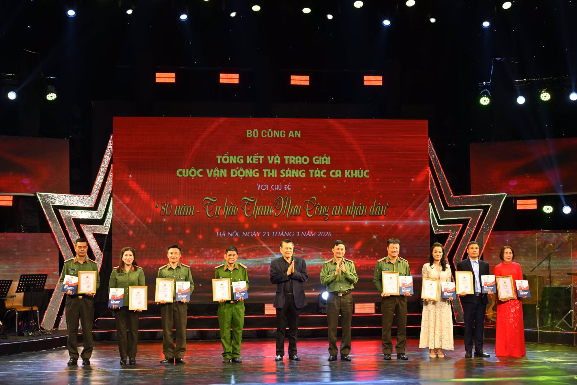 Trao giải Cuộc vận động sáng tác ca khúc về lực lượng Tham mưu CAND -0