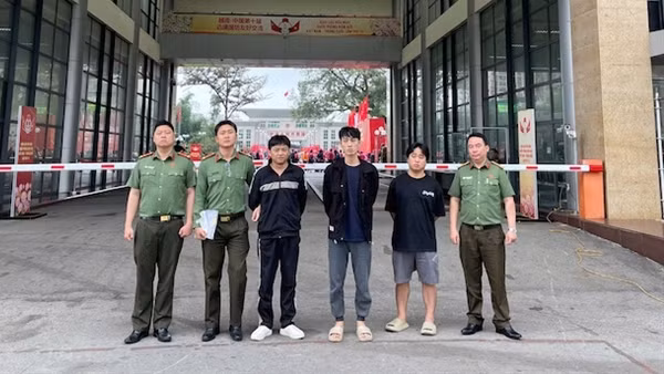 Trao trả 7 đối tượng người Trung Quốc nhập cảnh trái phép