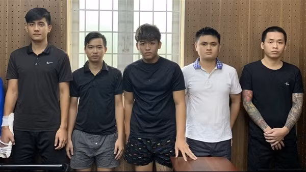 Bắt giữ 8 đối tượng trong vụ nổ súng giải quyết mâu thuẫn trên đường