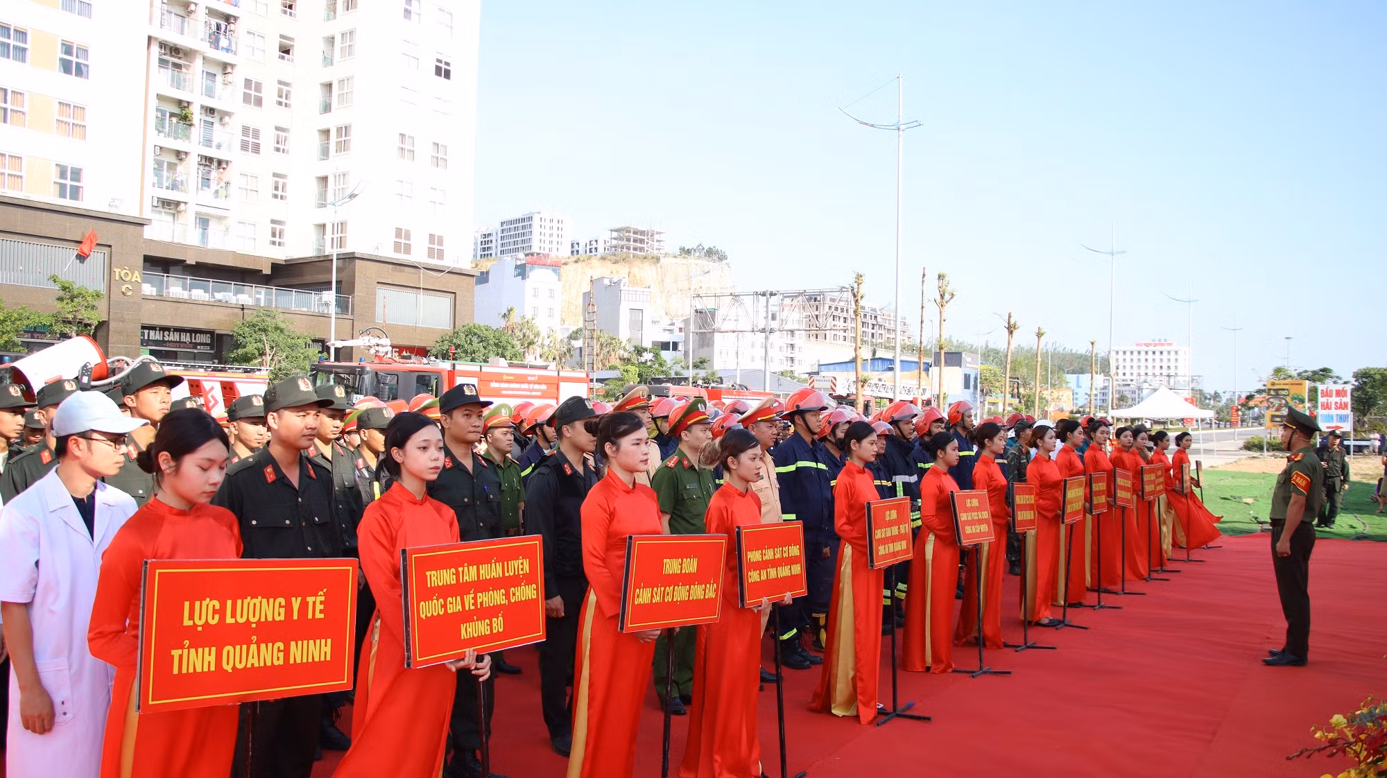 các lực lượng tham gia diễn tập.jpg -0