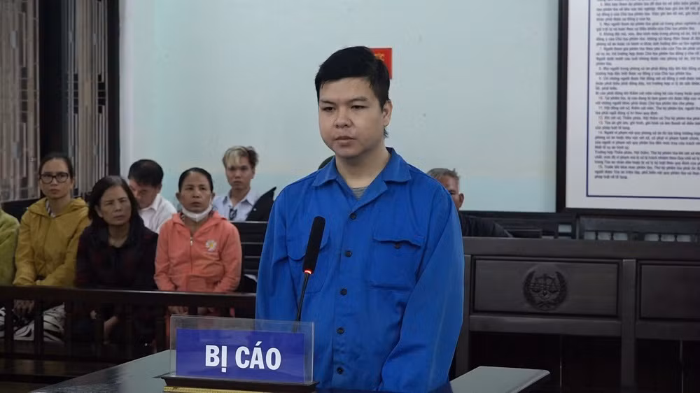 Lãnh 18 năm tù vì dùng kéo đâm bạn chết bạn nhậu -0