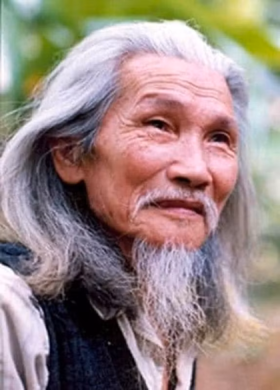 Vân Hoàn quê cụ Tú Loan -1